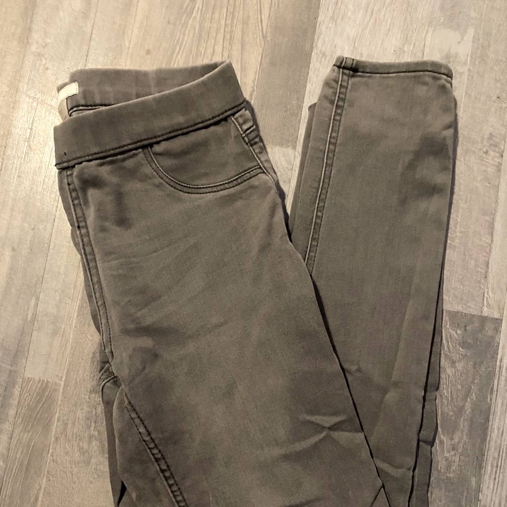 Stretch gray jeans